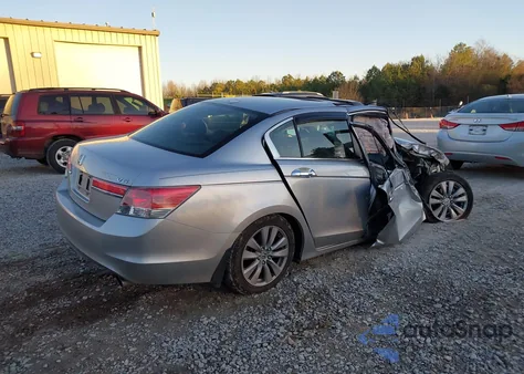 2011 Honda Accord 3.5 Ex-L z USA, uszkodzony, nr VIN 1HGCP3F80BA011280